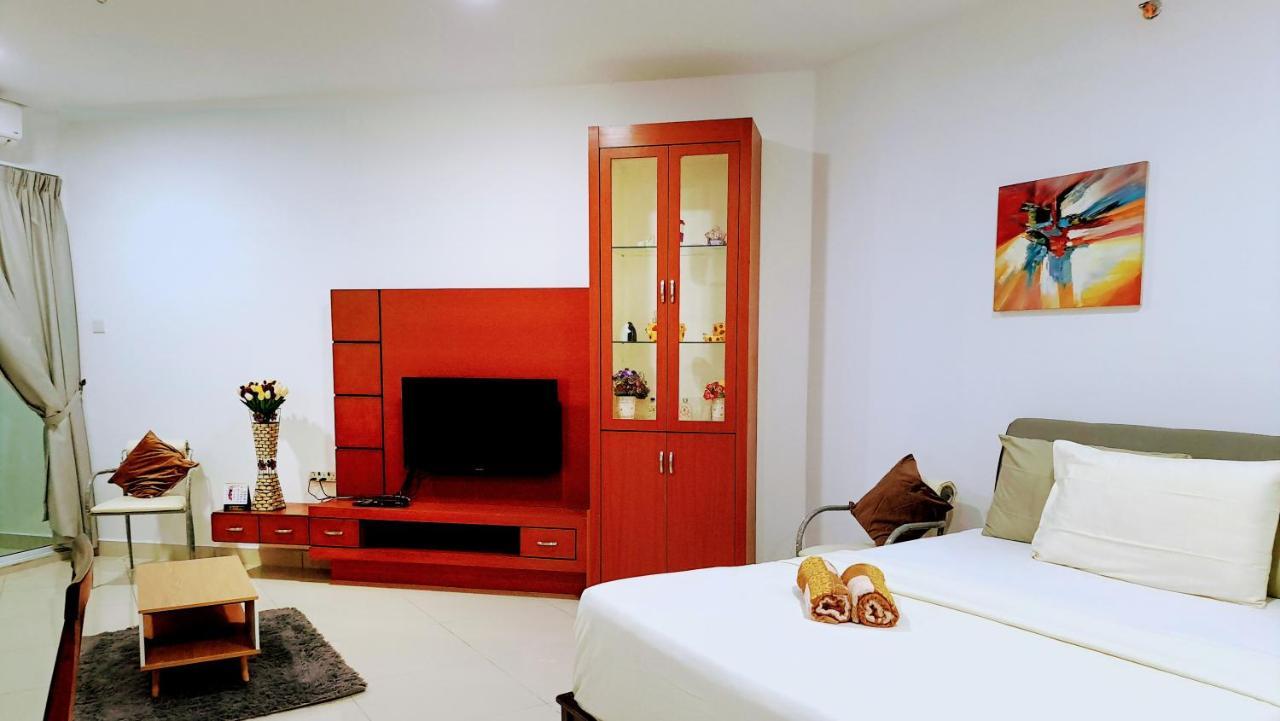 Mansion One - Spacious Studio George Town Exterior foto