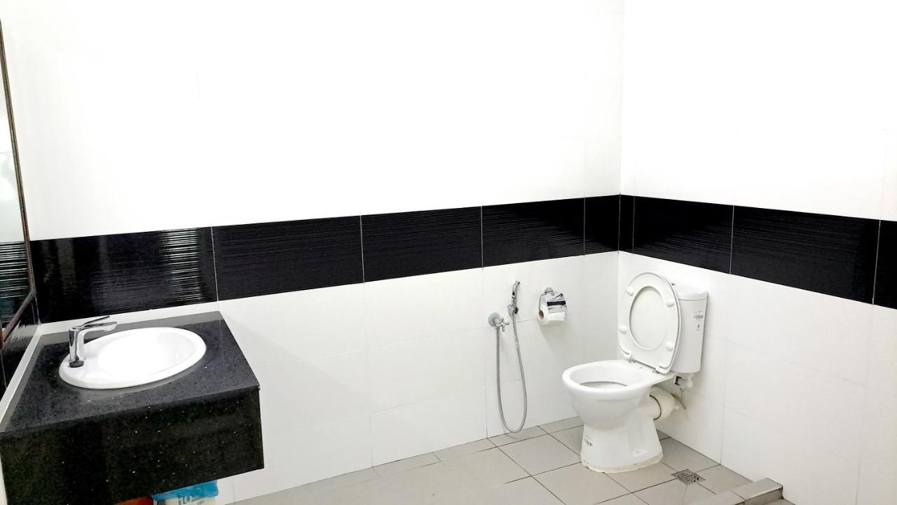 Mansion One - Spacious Studio George Town Exterior foto